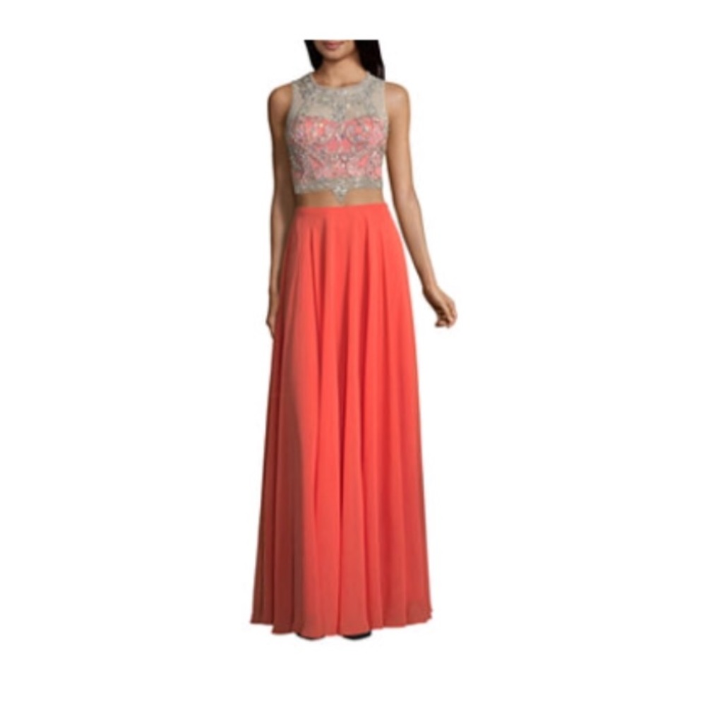 Prom/formal dress in coral